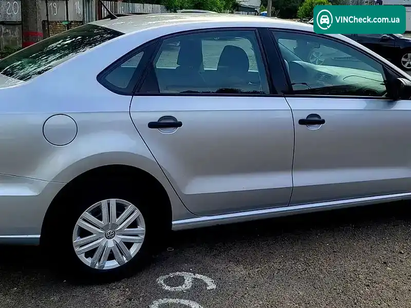 Volkswagen Polo 2018, фото з оголошення 2 з 21, VIN XW8ZZZ61ZKG008441