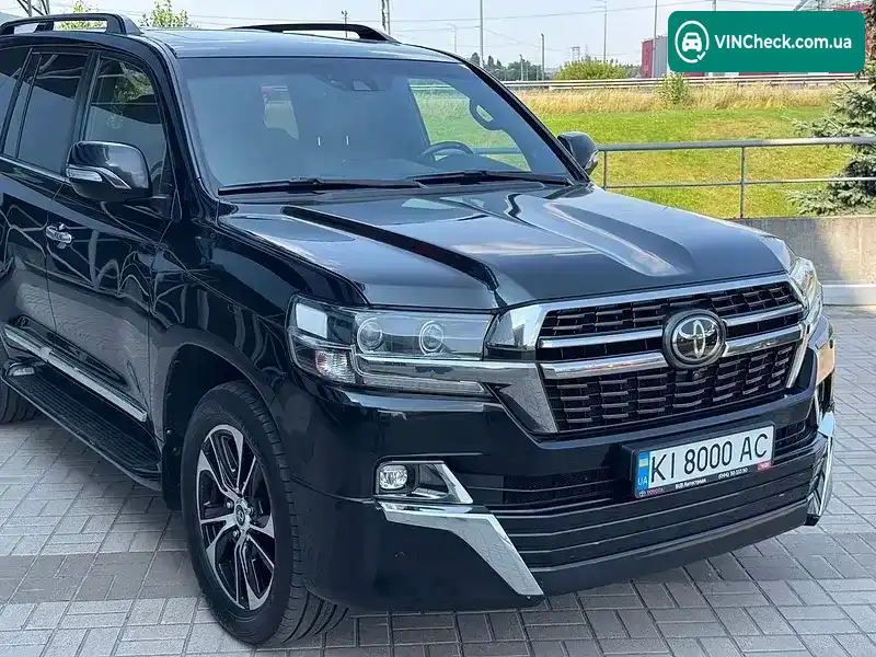 Toyota Land Cruiser 2020, фото з оголошення 2 з 17, VIN JTMCV02J704310059