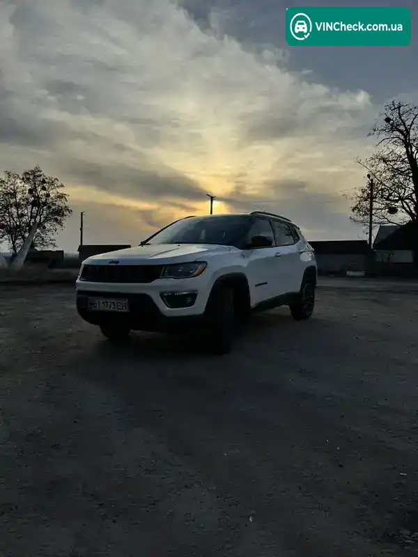 Jeep Compass 2019, фото з оголошення 2 з 13, VIN 3C4NJDDB7KT740091
