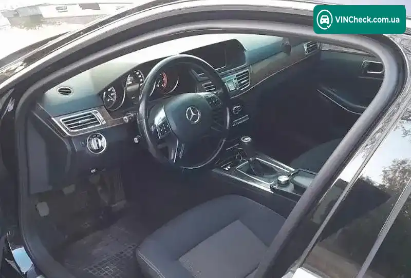 Mercedes-Benz E-Class 2013, фото з оголошення 2 з 2, VIN WDD2122021A823876