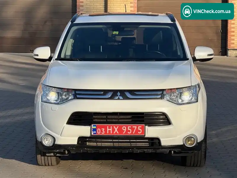 Mitsubishi Outlander 2013, фото з оголошення 2 з 20, VIN JMBXLGF6WDZ400875