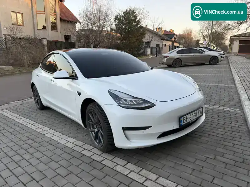 Tesla Model 3 2019, фото з оголошення 1 з 21, VIN 5YJ3E1EB3LF618420