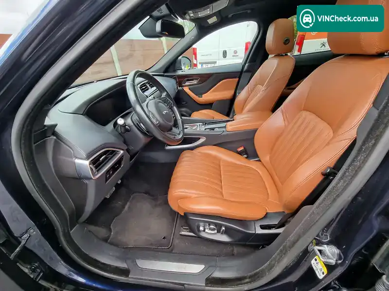 Jaguar F-Pace 2017, фото з оголошення 2 з 13, VIN SADCA2BN4HA497160