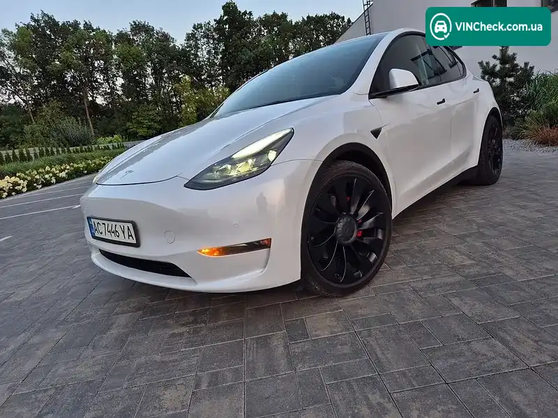 Tesla Model Y 2022, фото з оголошення 2 з 13, VIN 7SAYGDEF5NF493186