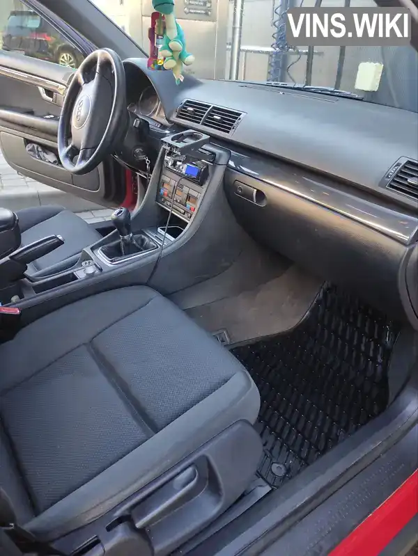 Audi A4 2001, фото з оголошення 2 з 10, VIN WAUZZZ8E72A128828