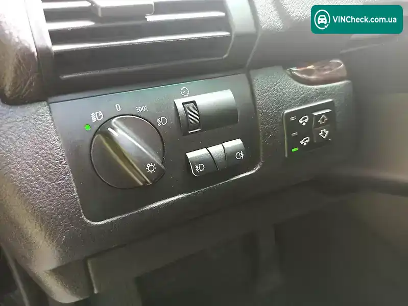 BMW X5 2004, фото з оголошення 2 з 20, VIN WBAFA910X0LD75600