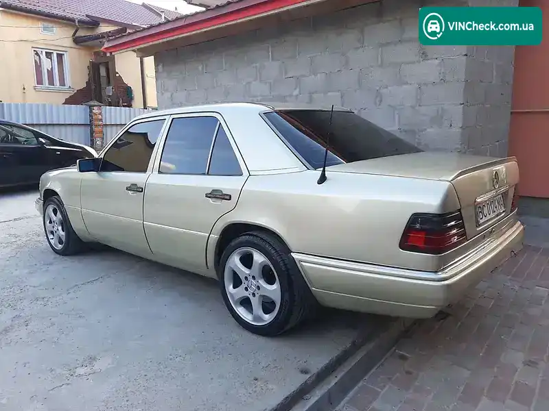 Mercedes-Benz E-Class 1994, фото з оголошення 1 з 15, VIN WDB1240221C106094