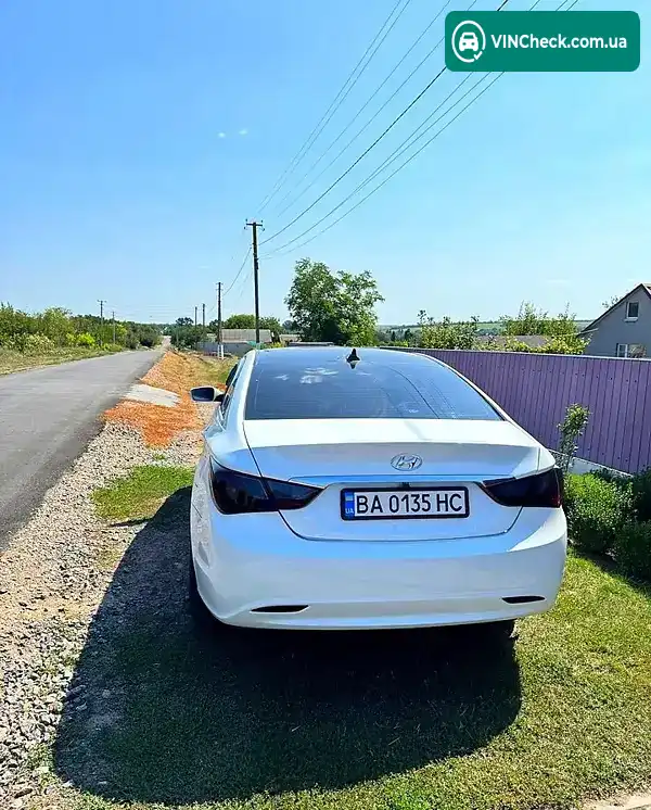 Hyundai Sonata 2011, фото з оголошення 2 з 10, VIN KMHEB41BBBA190560