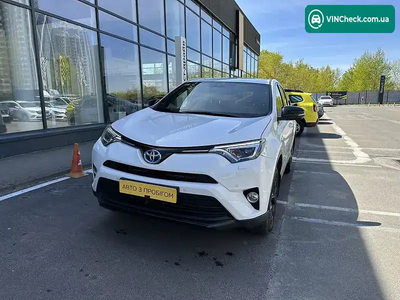 Toyota RAV4 2018, фото з оголошення 2 з 20, VIN JTMRJREV70D227207