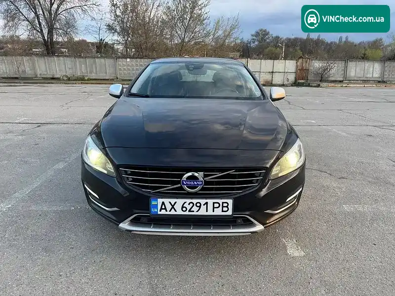 Volvo V60 2015, фото з оголошення 1 з 20, VIN YV1GWAA50F1257451