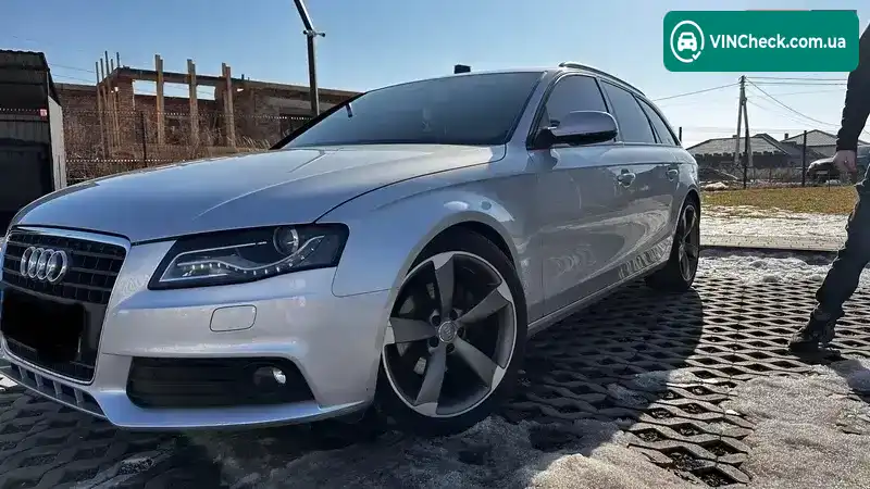 Audi A4 2010, фото з оголошення 1 з 21, VIN WAUZZZ8K1AA117828