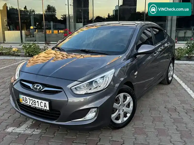 Hyundai Accent 2013, фото з оголошення 1 з 20, VIN Z94CU41DBDR266828