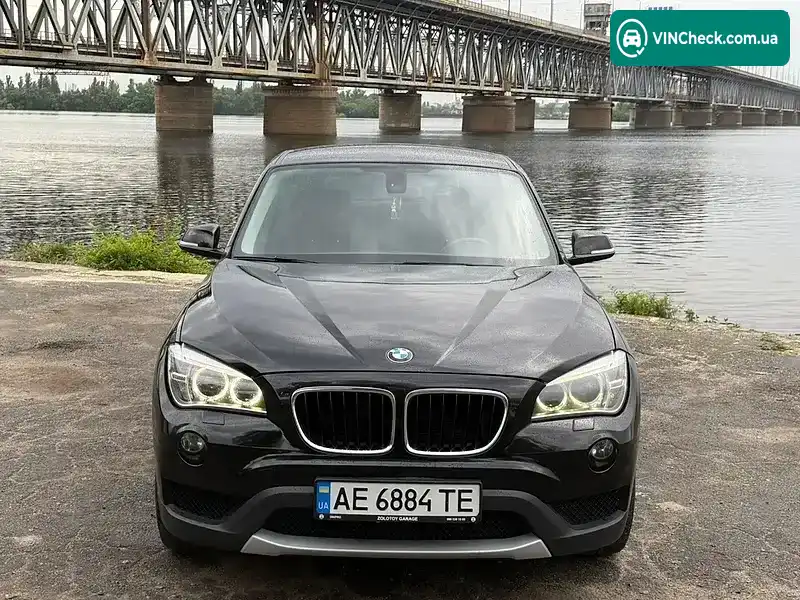 BMW X1 2012, фото з оголошення 2 з 12, VIN WBAVM91000VT69969