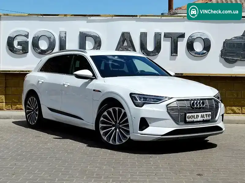 Audi e-tron 2019, фото з оголошення 1 з 20, VIN WAUZZZGE7KB016865