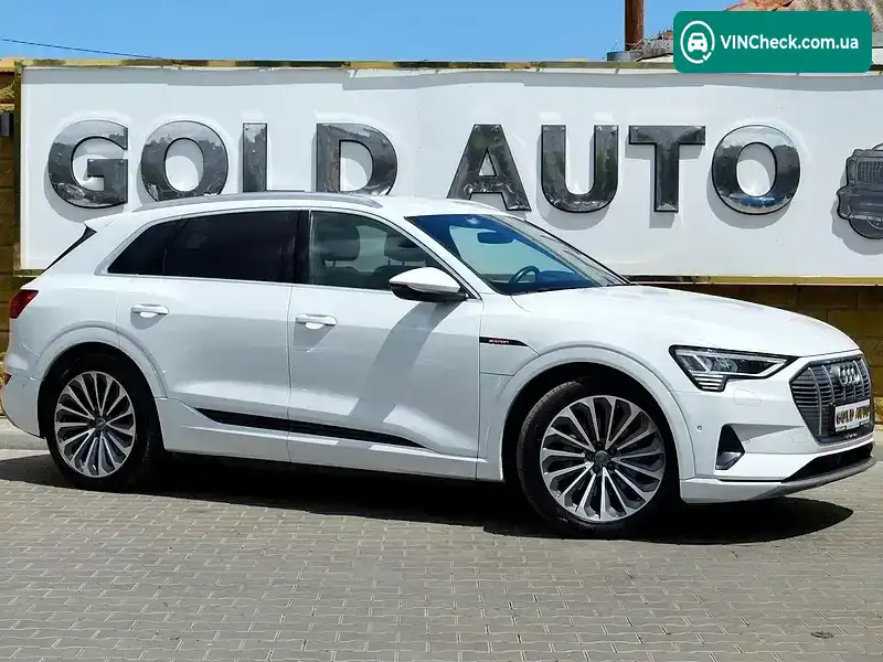 Audi e-tron 2019, фото з оголошення 2 з 20, VIN WAUZZZGE7KB016865