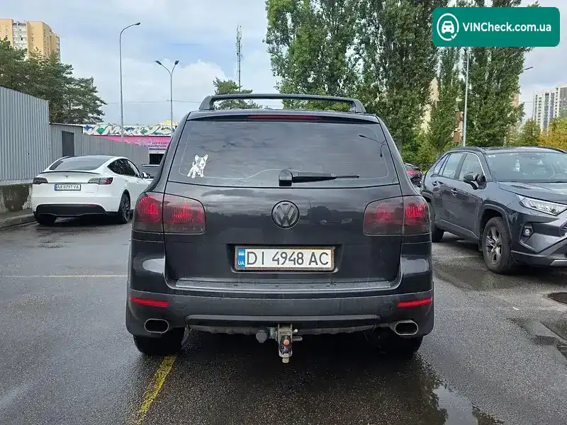 Volkswagen Touareg 2005, фото з оголошення 1 з 11, VIN WVGZZZ7LZ6D021666