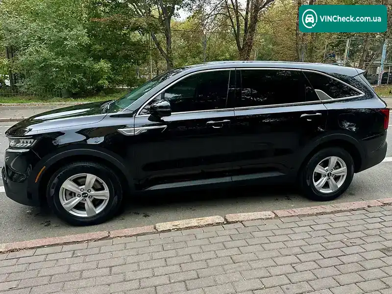 Kia Sorento 2021, фото з оголошення 2 з 21, VIN 5XYRG4LC9NG095031
