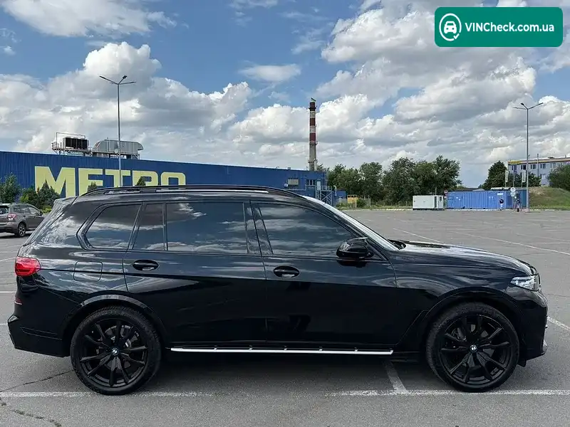 BMW X7 2021, фото з оголошення 2 з 19, VIN 5UXCW2C08N9J51768