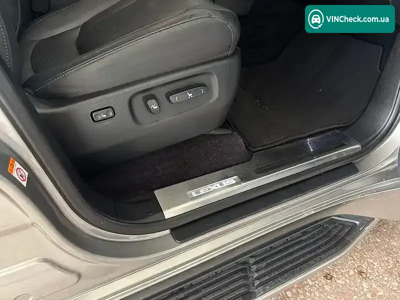 Lexus LX 2017, фото з оголошення 1 з 20, VIN JTJCV00W304006092
