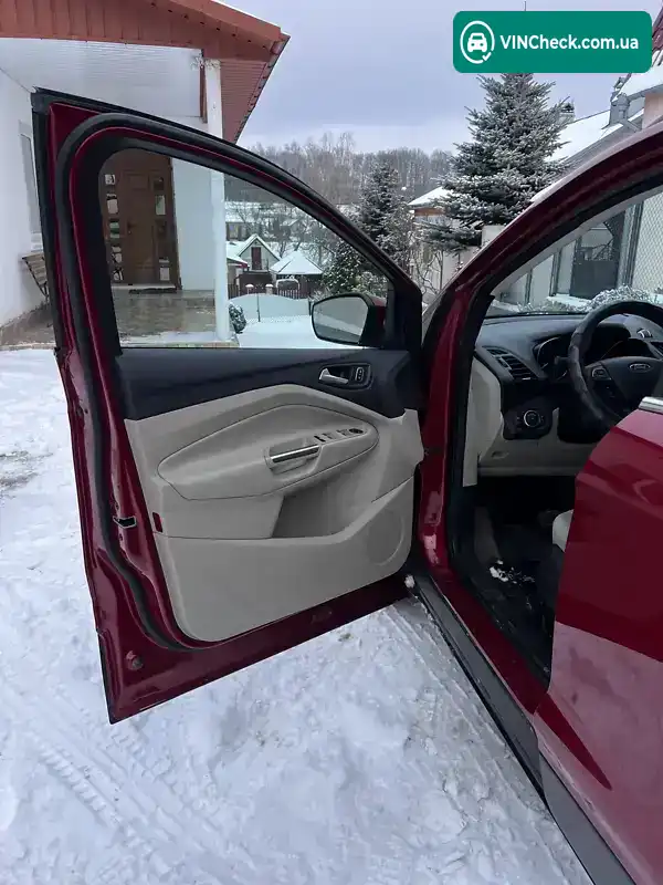 Ford Escape 2017, фото з оголошення 2 з 7, VIN 1FMCU9G93HUD53651