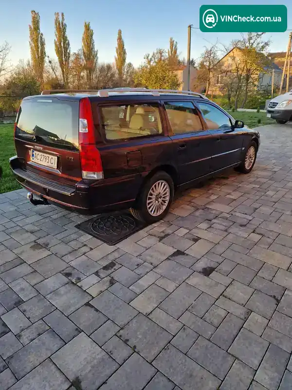 Volvo V70 2005, фото з оголошення 2 з 12, VIN YV1SW694062560127