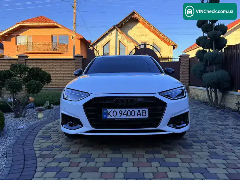 Audi A4 2022, фото з оголошення 2 з 21, VIN WAUZZZF42PA013829