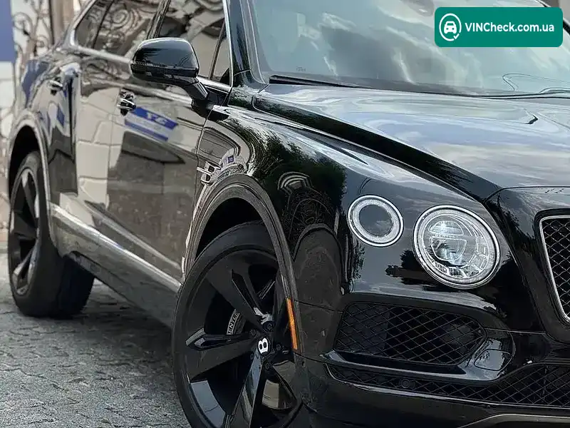 Bentley Bentayga 2018, фото з оголошення 2 з 16, VIN SJAAM2ZV5KC024154