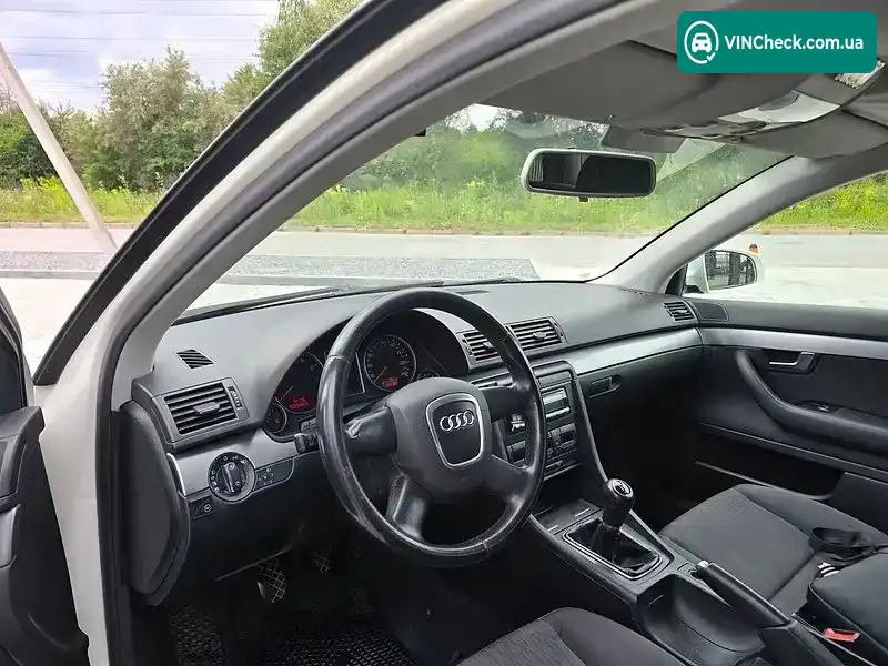 Audi A4 2005, фото з оголошення 2 з 14, VIN WAUZZZ8E26A074506