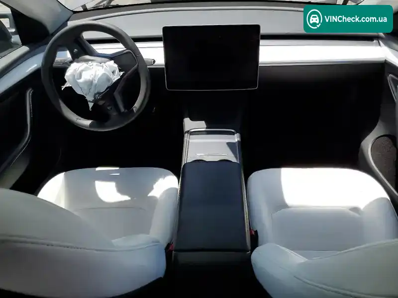 Tesla Model Y 2023, фото з оголошення 1 з 12, VIN 7SAYGDEE9PF916636