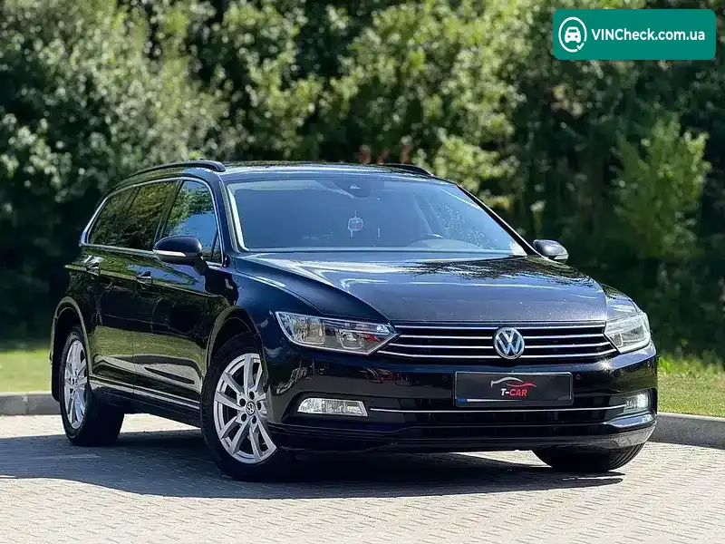 Volkswagen Passat 2019, фото з оголошення 2 з 20, VIN WVWZZZ3CZKE203971