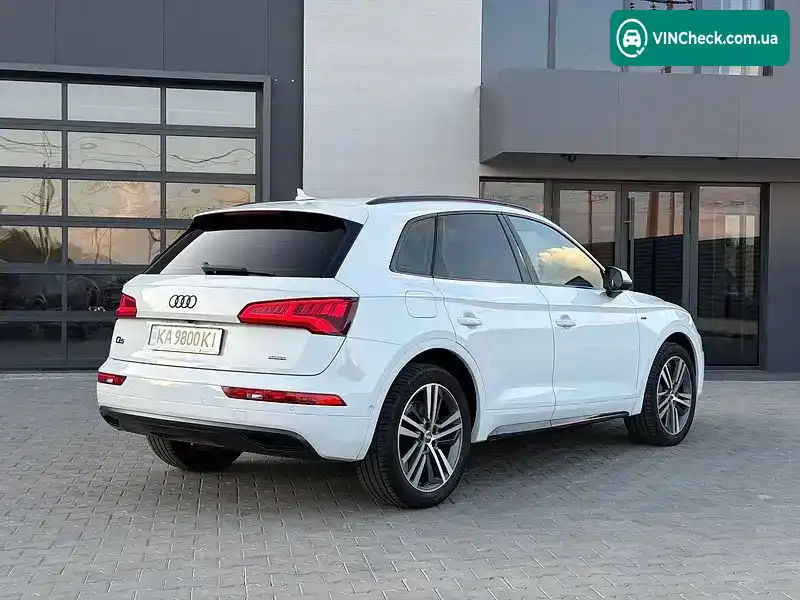Audi Q5 2018, фото з оголошення 2 з 20, VIN WAUZZZFY2J2246422