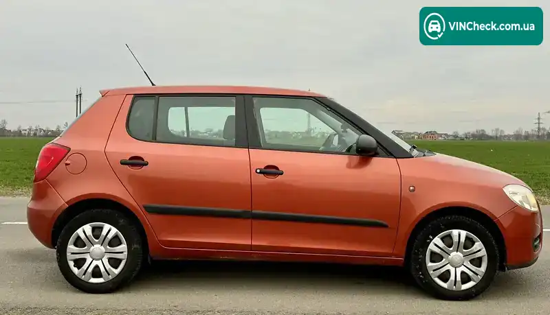 Skoda Fabia 2009, фото з оголошення 2 з 20, VIN TMBAA65J8A3985501