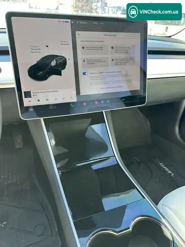 Tesla Model 3 2020, фото з оголошення 2 з 21, VIN 5YJ3E1EB5LF668476