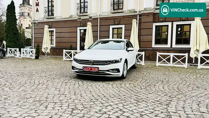 Volkswagen Passat 2019, фото з оголошення 2 з 20, VIN WVWZZZ3CZLE052359