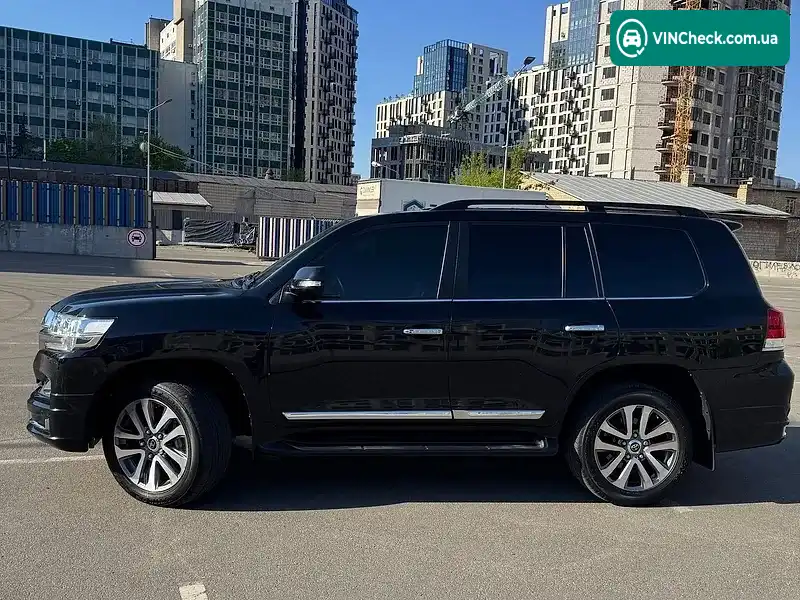 Toyota Land Cruiser 2020, фото з оголошення 2 з 19, VIN JTMCX05J904205352