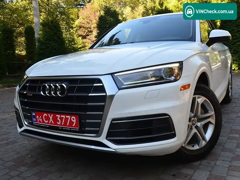 Audi Q5 2018, фото з оголошення 2 з 20, VIN WA1ANAFY4J2220640