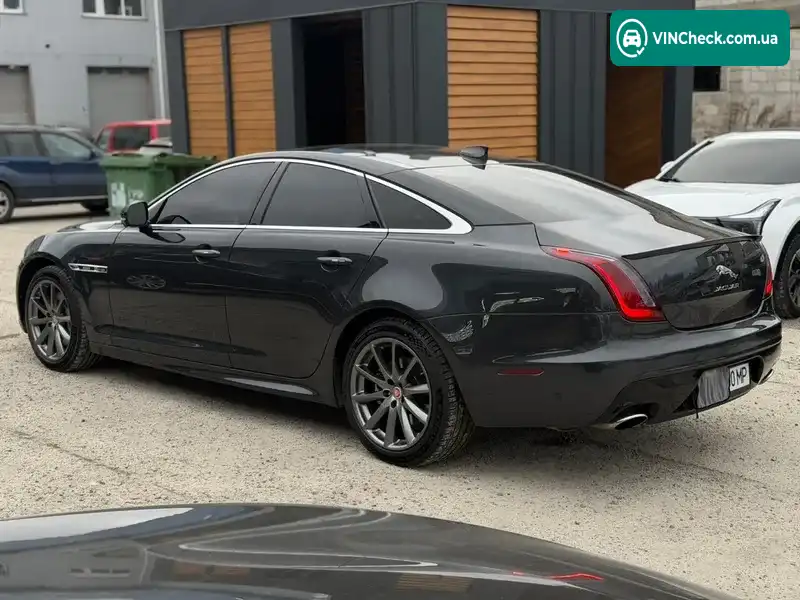 Jaguar XJ 2016, фото з оголошення 2 з 20, VIN SAJWJ1CD7G8W01091
