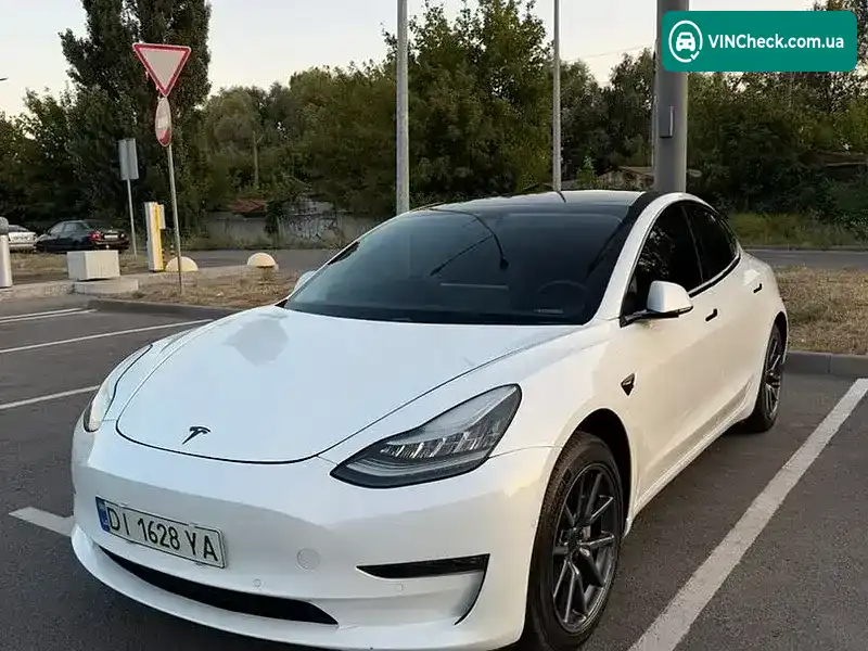 Tesla Model 3 2019, фото з оголошення 1 з 12, VIN 5YJ3E1EA5LF633217