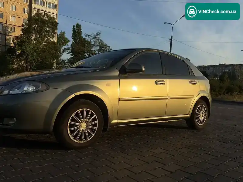 Chevrolet Lacetti 2004, фото з оголошення 2 з 14, VIN Y6DNF486E5K112287
