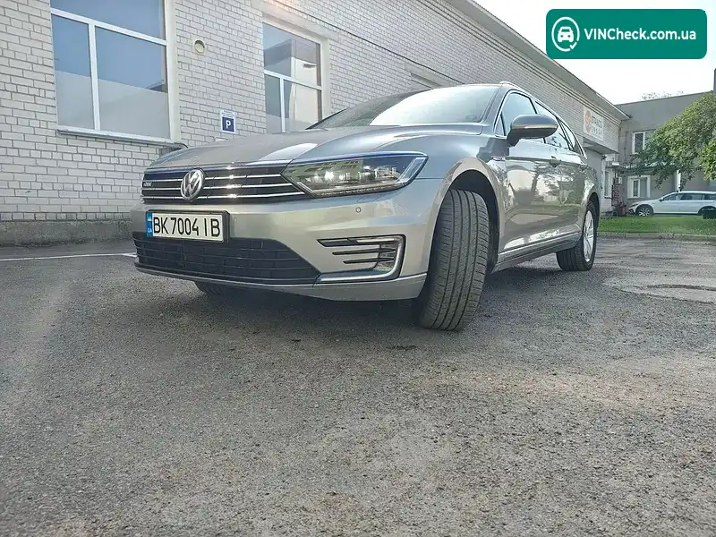 Volkswagen Passat 2016, фото з оголошення 1 з 20, VIN WVWZZZ3CZHE092867