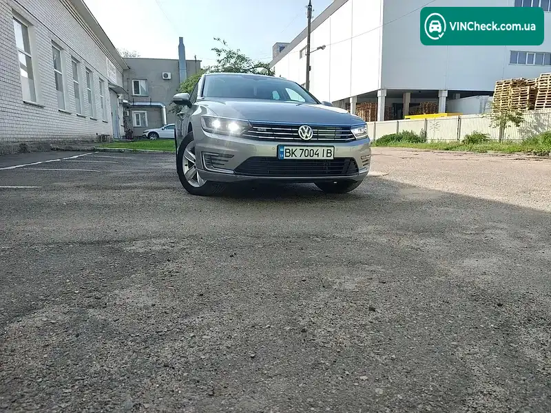 Volkswagen Passat 2016, фото з оголошення 2 з 20, VIN WVWZZZ3CZHE092867
