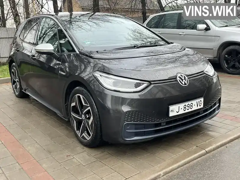 Volkswagen ID.3 2020, фото з оголошення 2 з 16, VIN WVWZZZE1ZLP010360