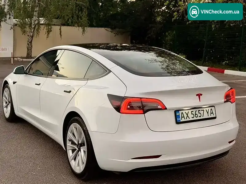 Tesla Model 3 2023, фото з оголошення 2 з 16, VIN 5YJ3E1EA1PF510570