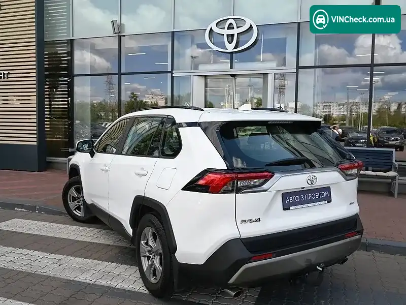 Toyota RAV4 2023, фото з оголошення 2 з 11, VIN JTMR43FV40D044060