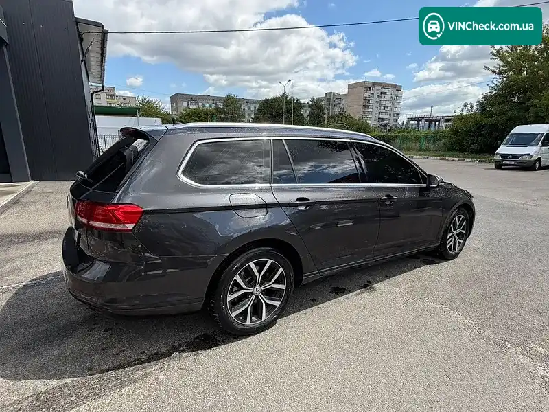 Volkswagen Passat 2018, фото з оголошення 2 з 20, VIN WVWZZZ3CZJE233880