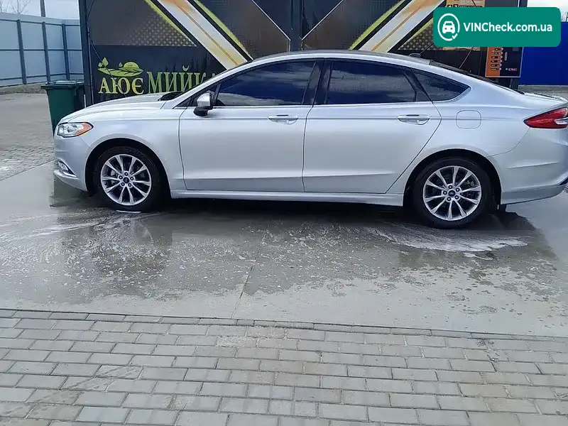 Ford Fusion 2016, фото з оголошення 2 з 11, VIN 3FA6P0LU8HR183184