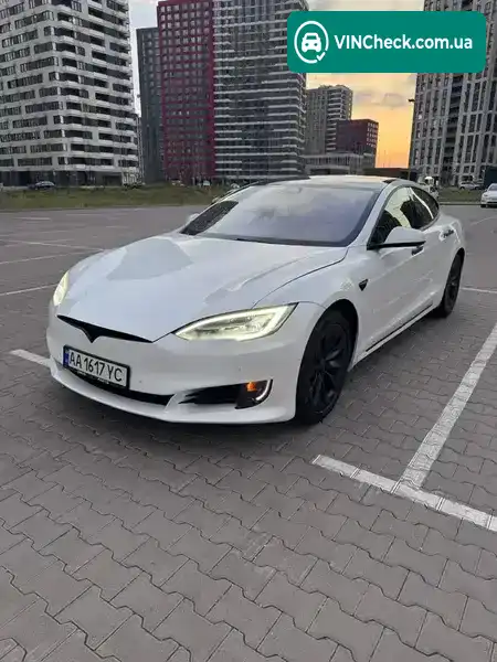 Tesla Model S 2018, фото з оголошення 1 з 8, VIN 5YJSA1E23JF258473