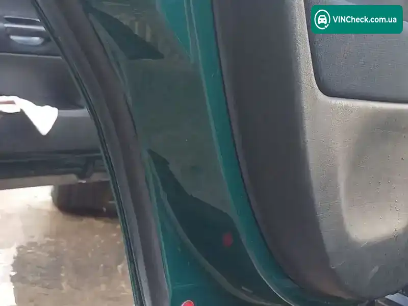 Volkswagen Passat 2000, фото з оголошення 2 з 18, VIN WVWZZZ3BZYE337090