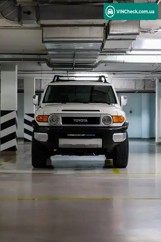 Toyota FJ Cruiser 2012, фото з оголошення 2 з 20, VIN JTEBU4BF7CK137902