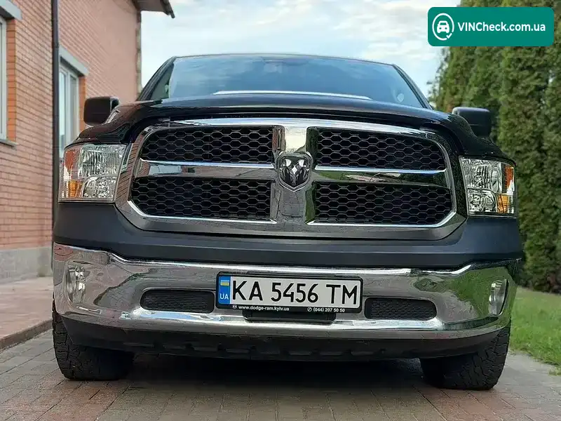 Dodge RAM 1500 2019, фото з оголошення 1 з 20, VIN 1C6RR7KM1KS707645